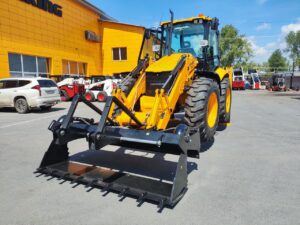 Экскаватор-погрузчик Lonking CDM84C